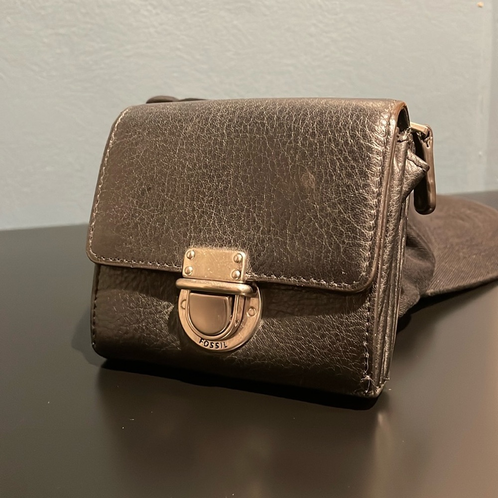 Fossil Black Leather Small Metal Clasp Wallet